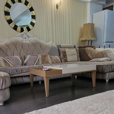 Hotel Jolie Apartments Galati  Ngoại thất bức ảnh