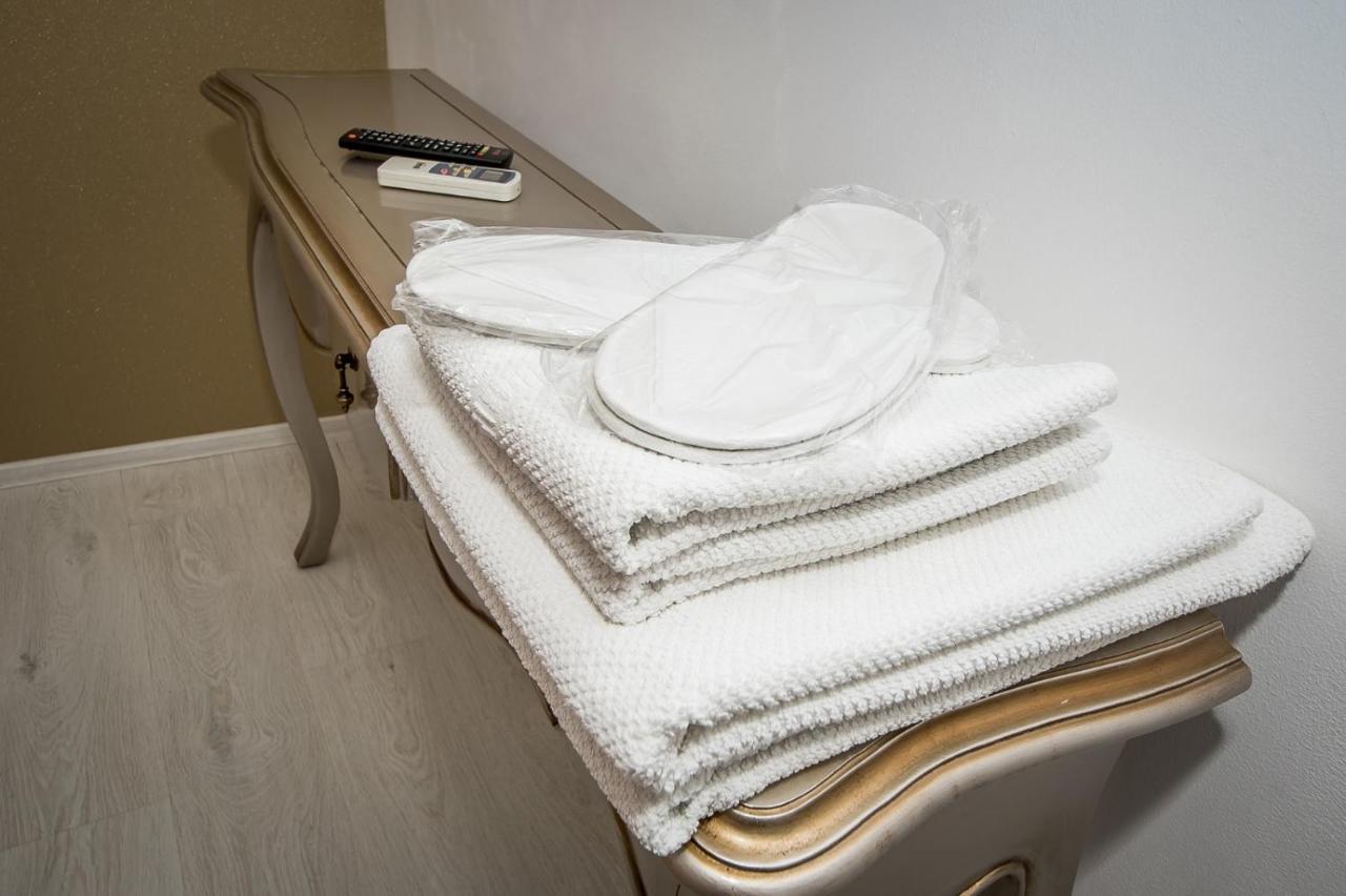 Hotel Jolie Apartments Galati  Ngoại thất bức ảnh